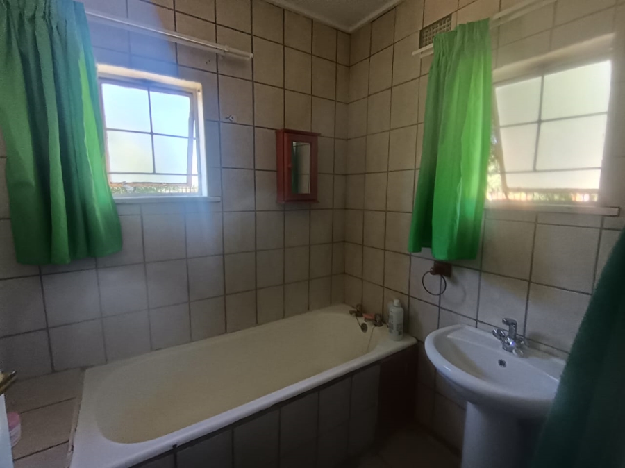 3 Bedroom Property for Sale in South Ridge Northern Cape